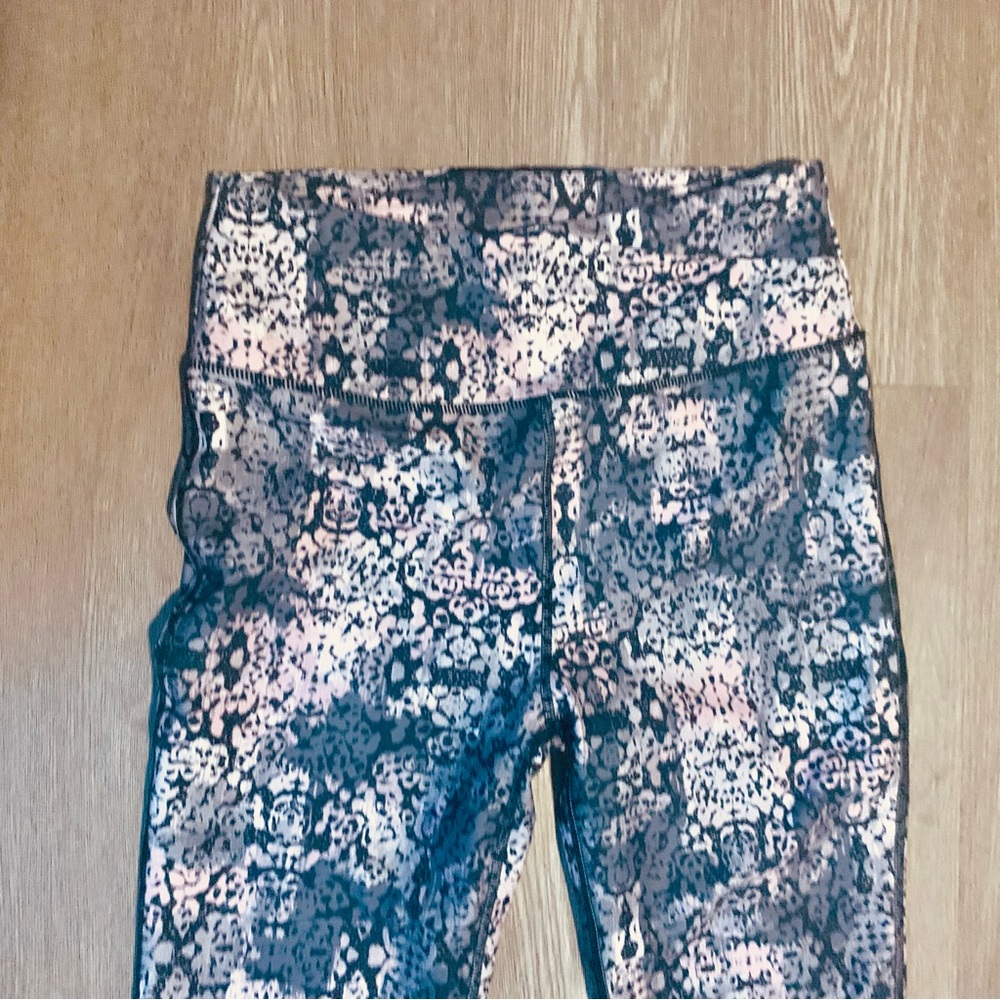 NWOT Jones New York Pink & Gray Leggings